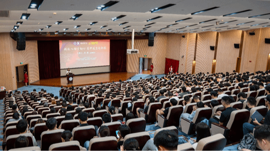 深耕育种报国路 厚植青年家国情——厦门大学举办博雅茶座暨思政对话形势与政策大课堂